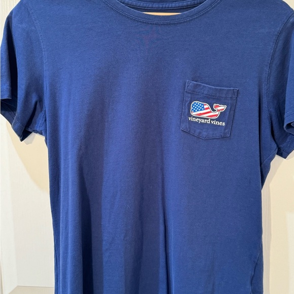 EUC - Vineyard Vines Women’s Navy Blue American Flag Whale Shirt with Pocket - Picture 7 of 7